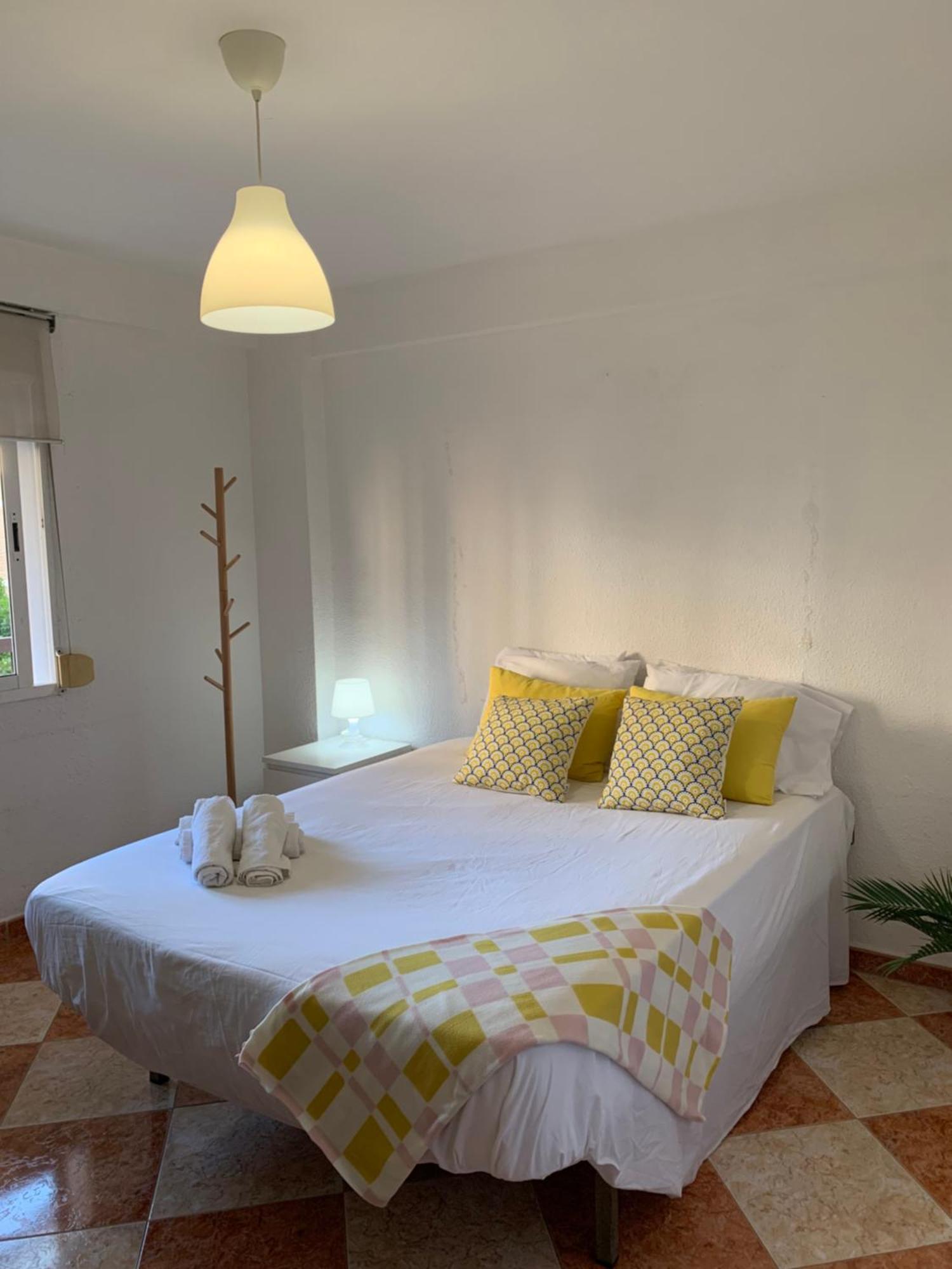 Bueno, Bonito Y Barato Apartment Malaga Ngoại thất bức ảnh