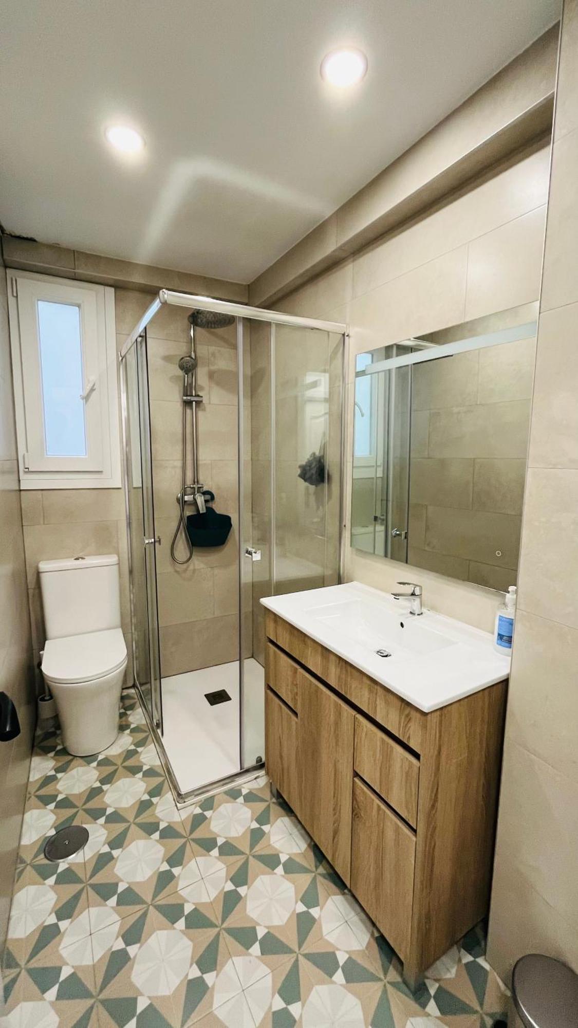Bueno, Bonito Y Barato Apartment Malaga Ngoại thất bức ảnh